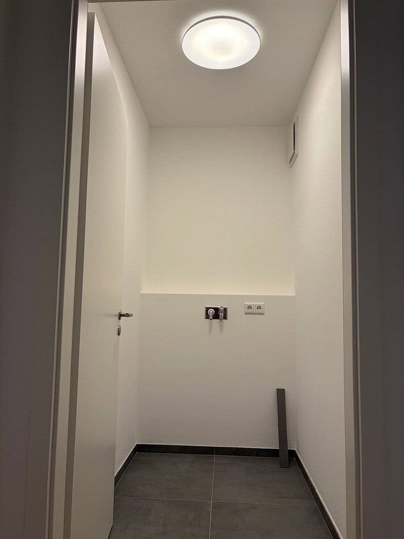 Pronájem bytu 2+1 61 m², Malmöer Straße 28, Berlin, Berlín Pronájem bytu 2+1 61 m², Malmöer Straße 28, Berlin, Berlín