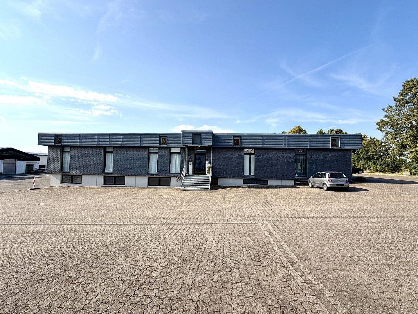 Prodej nebytového prostoru 4.641 m², Humboldtstraße, 9-11, 9-11, Neunkirchen-Seelscheid, Severní Porýní-Vestfálsko Prodej nebytového prostoru 4.641 m², Humboldtstraße, 9-11, 9-11, Neunkirchen-Seelscheid, Severní Porýní-Vestfálsko