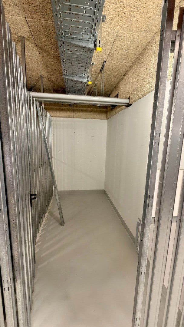 Pronájem bytu 2+1 48 m², Lilli-Kurowski-Str. 9, München, Bavorsko Pronájem bytu 2+1 48 m², Lilli-Kurowski-Str. 9, München, Bavorsko
