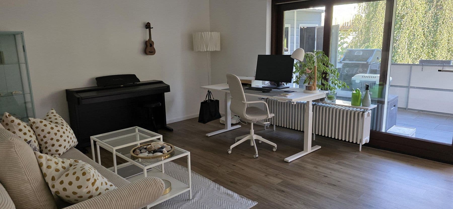 Pronájem bytu 3+1 114 m², Stuttgart, Bádensko-Württembersko Pronájem bytu 3+1 114 m², Stuttgart, Bádensko-Württembersko