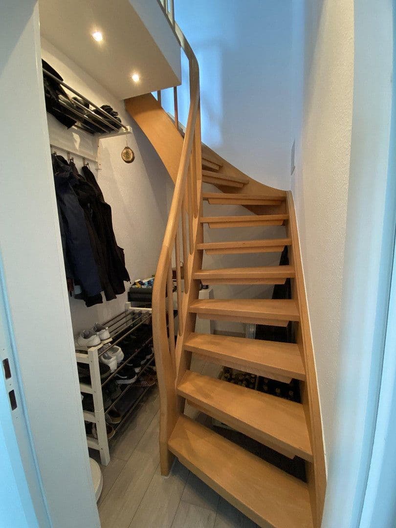 Pronájem bytu 4+1 77 m², Hölderlin Str. 2, Stuhr, Dolní Sasko Pronájem bytu 4+1 77 m², Hölderlin Str. 2, Stuhr, Dolní Sasko
