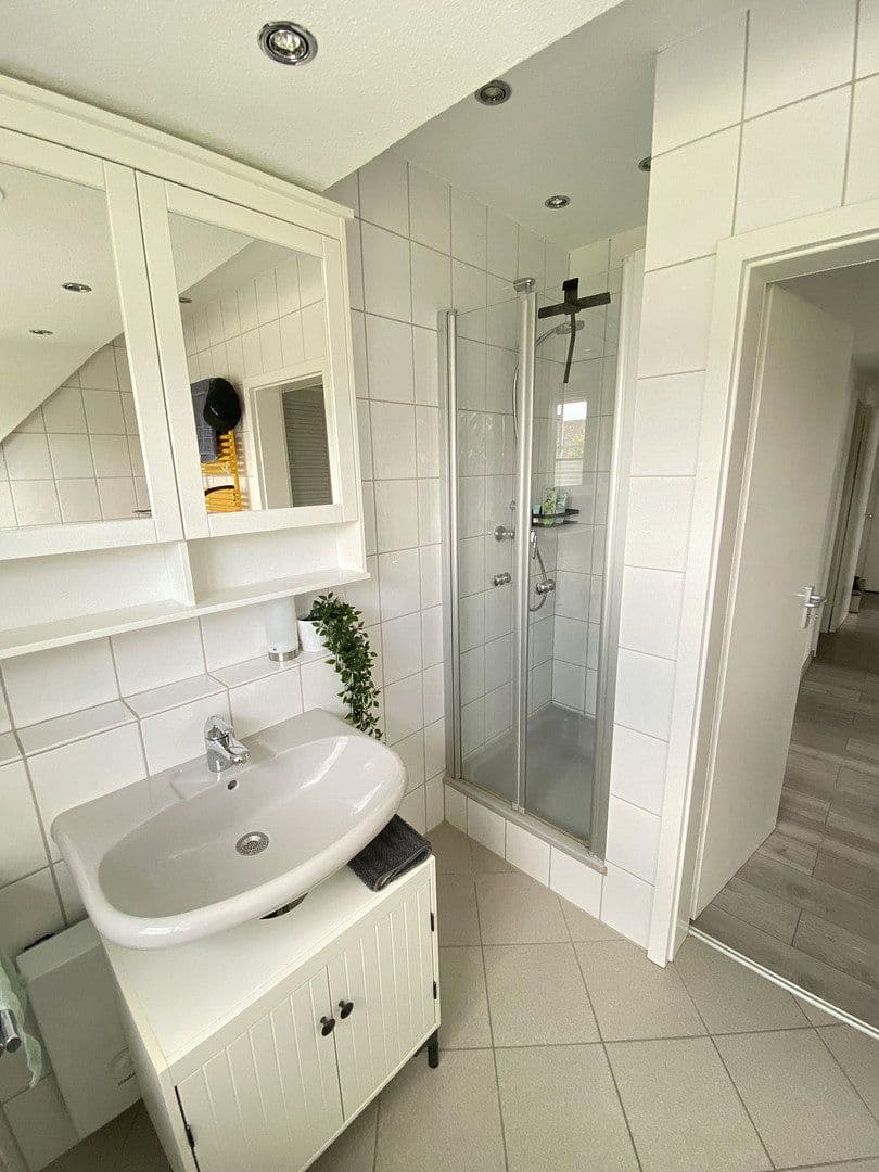 Pronájem bytu 4+1 77 m², Hölderlin Str. 2, Stuhr, Dolní Sasko Pronájem bytu 4+1 77 m², Hölderlin Str. 2, Stuhr, Dolní Sasko