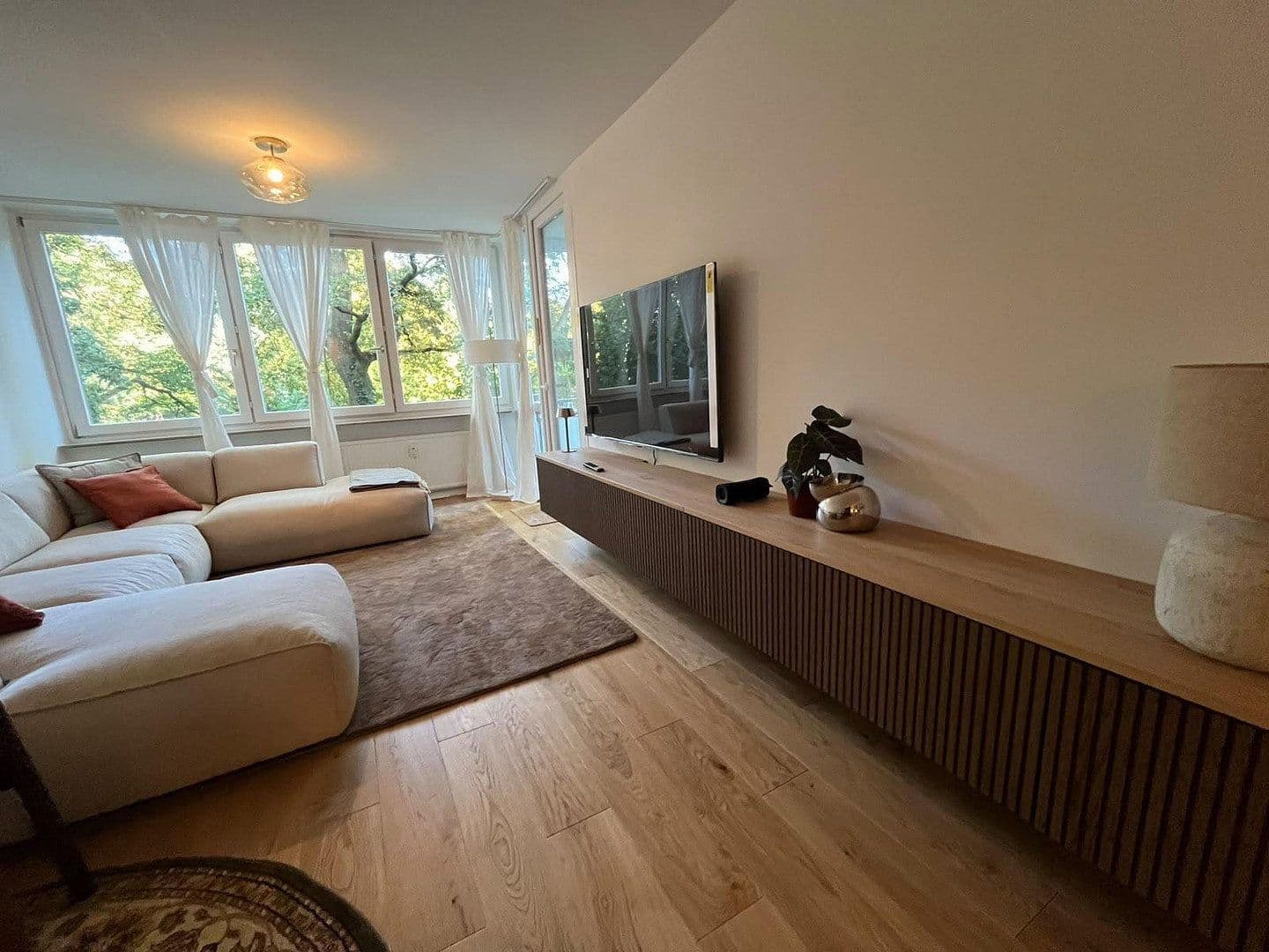 Pronájem bytu 2+1 60 m², Hamburg, Hamburg Pronájem bytu 2+1 60 m², Hamburg, Hamburg