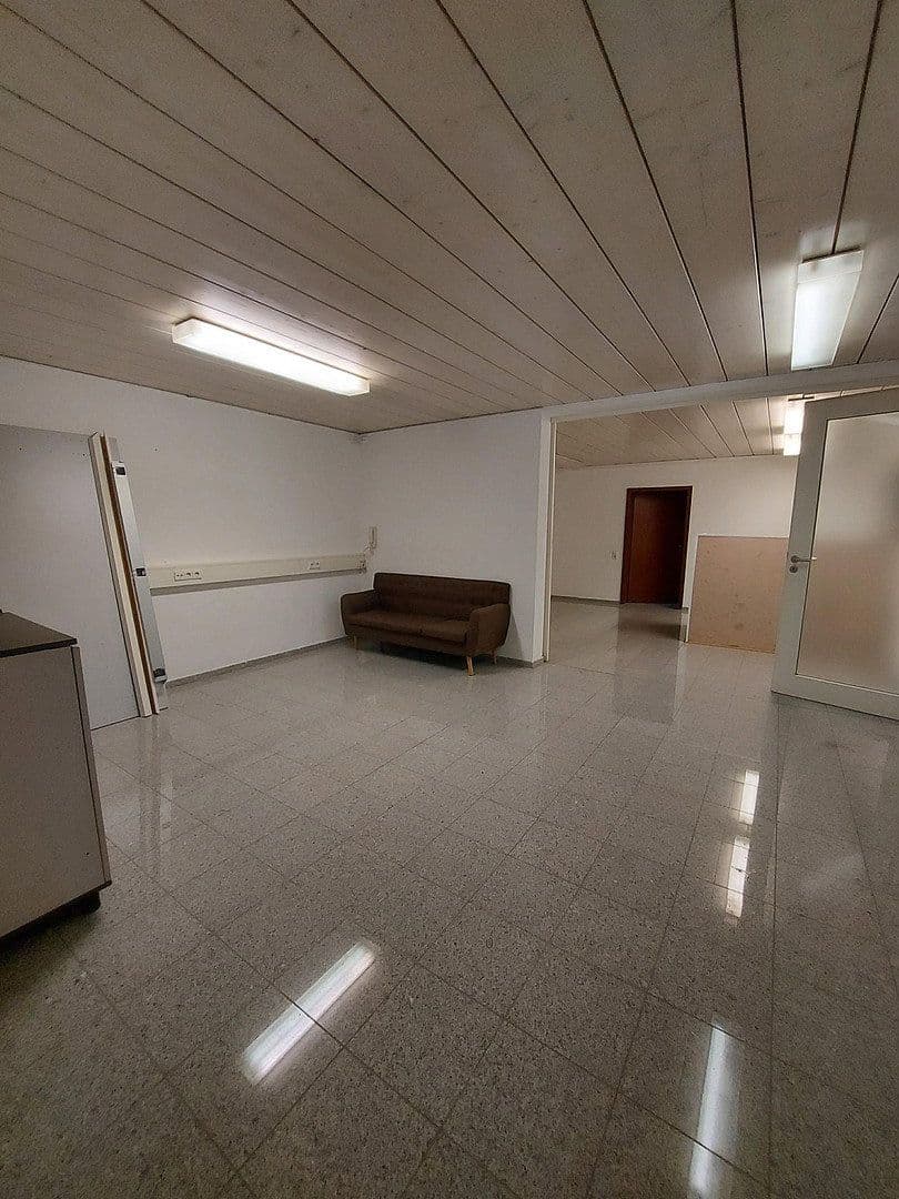 Pronájem kanceláře 75 m², Am zinken 3a, Karlsruhe neureut, Bádensko-Württembersko Pronájem kanceláře 75 m², Am zinken 3a, Karlsruhe neureut, Bádensko-Württembersko