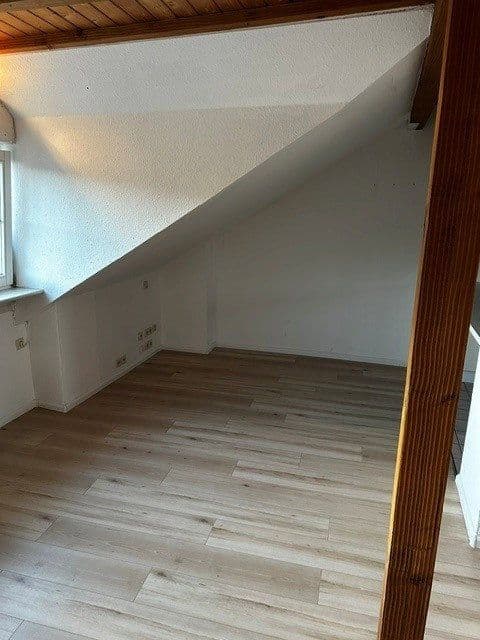 Pronájem bytu 1+1 44 m², Staufen im Breisgau, Bádensko-Württembersko Pronájem bytu 1+1 44 m², Staufen im Breisgau, Bádensko-Württembersko