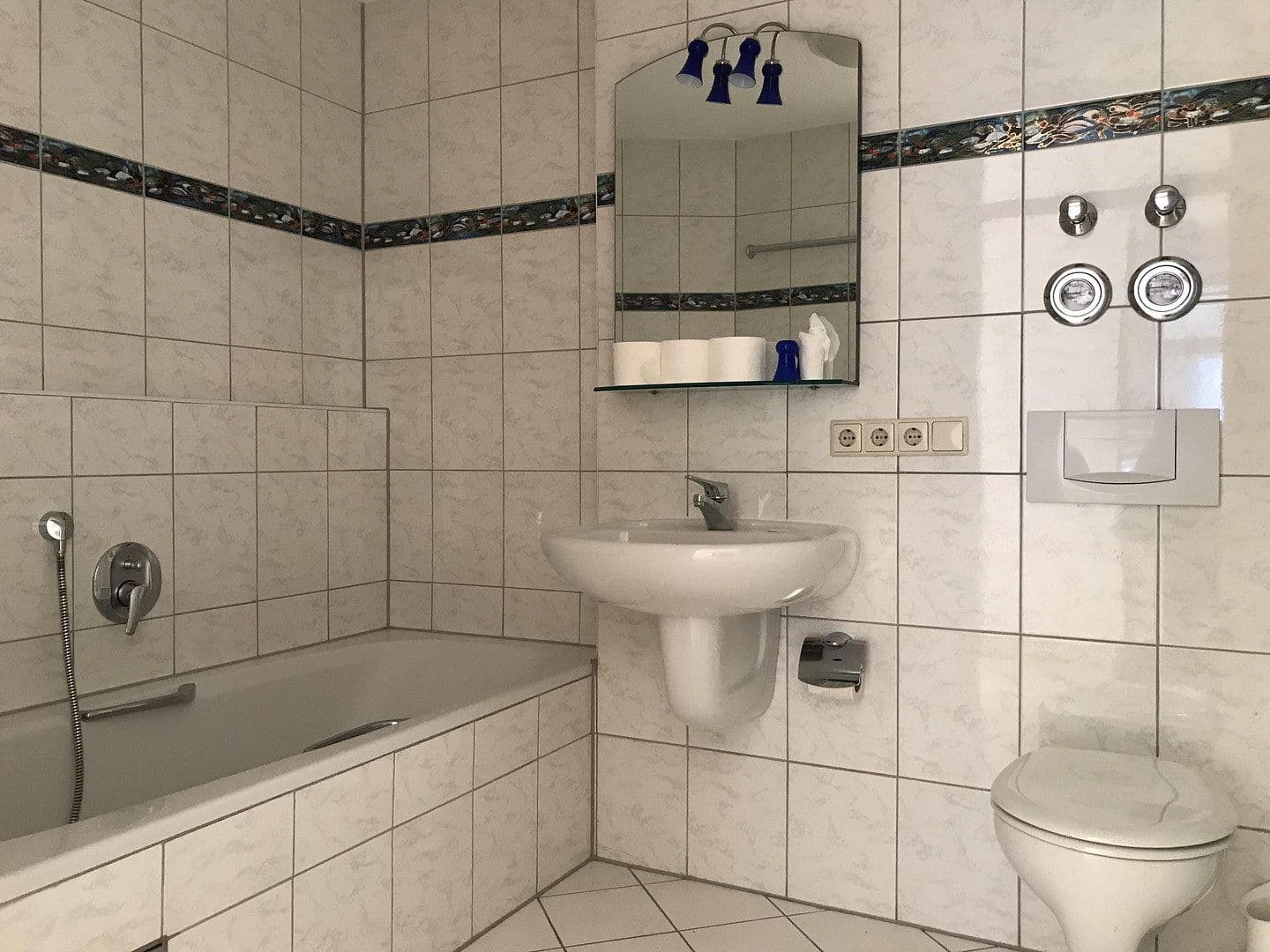 Pronájem bytu 2+1 72 m², Pfälzer Straße, Erlangen, Bavorsko Pronájem bytu 2+1 72 m², Pfälzer Straße, Erlangen, Bavorsko