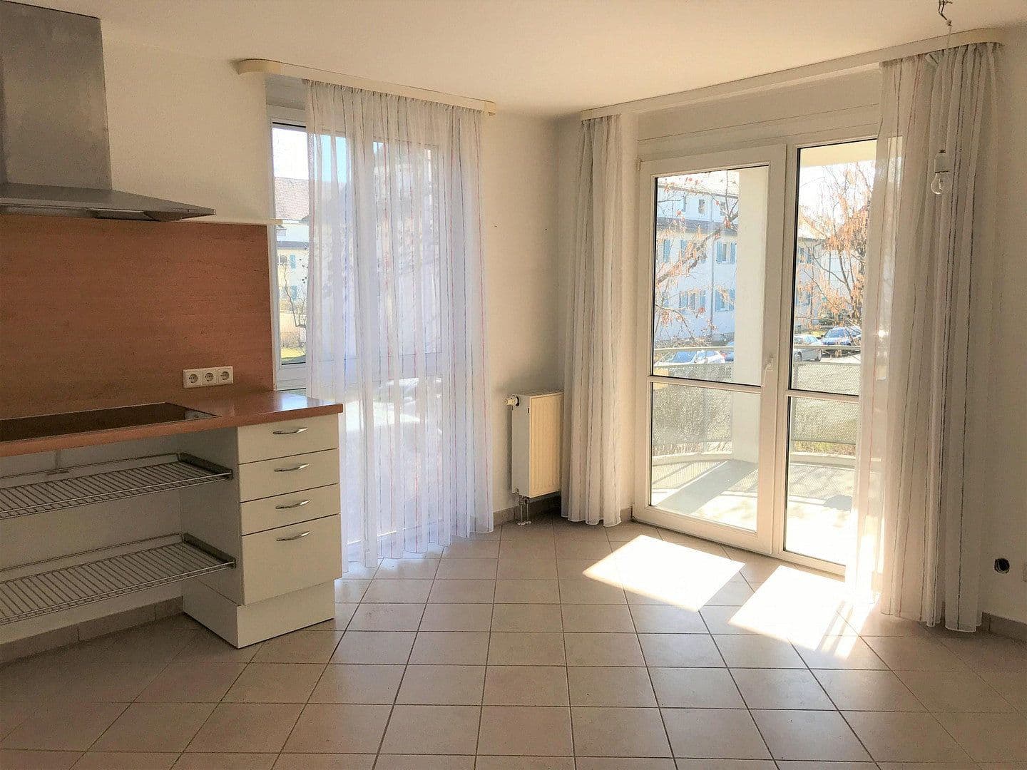 Pronájem bytu 2+1 72 m², Pfälzer Straße, Erlangen, Bavorsko Pronájem bytu 2+1 72 m², Pfälzer Straße, Erlangen, Bavorsko