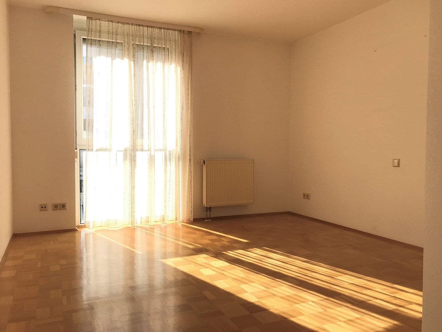 Pronájem bytu 2+1 72 m², Pfälzer Straße, Erlangen, Bavorsko Pronájem bytu 2+1 72 m², Pfälzer Straße, Erlangen, Bavorsko