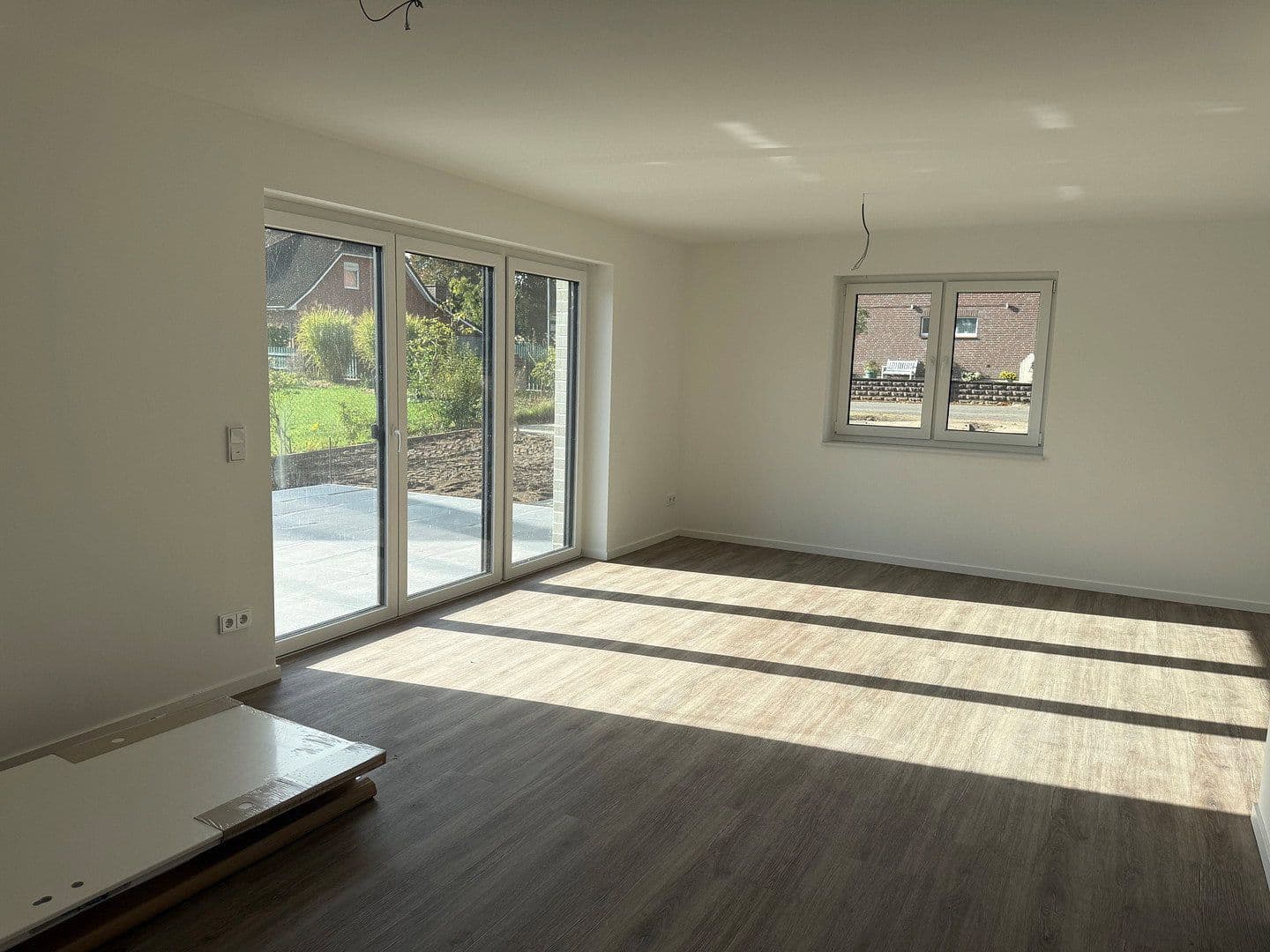 Pronájem domu 132 m², pozemek 360 m², Bergstrasse 12 b und c, Welle, Dolní Sasko Pronájem domu 132 m², pozemek 360 m², Bergstrasse 12 b und c, Welle, Dolní Sasko