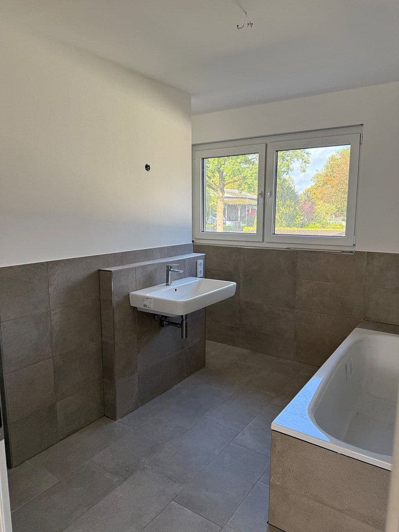 Pronájem domu 132 m², pozemek 360 m², Bergstrasse 12 b und c, Welle, Dolní Sasko Pronájem domu 132 m², pozemek 360 m², Bergstrasse 12 b und c, Welle, Dolní Sasko