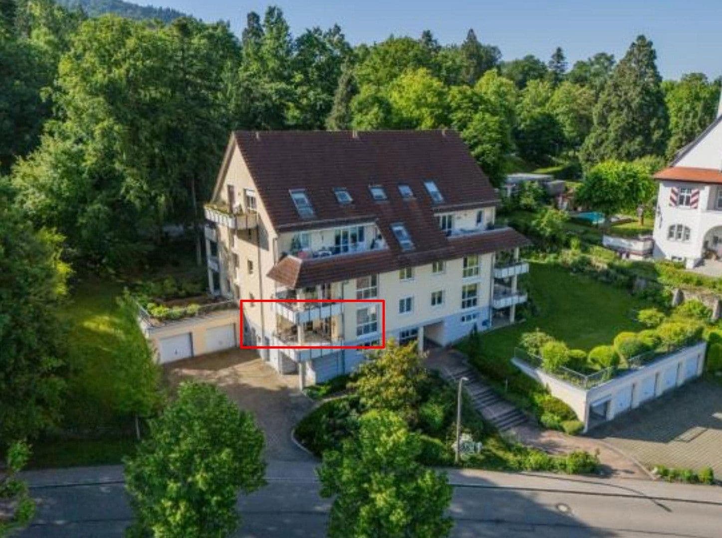 Pronájem bytu 2+1 105 m², Markgrafenstrasse 1, Badenweiler, Bádensko-Württembersko Pronájem bytu 2+1 105 m², Markgrafenstrasse 1, Badenweiler, Bádensko-Württembersko