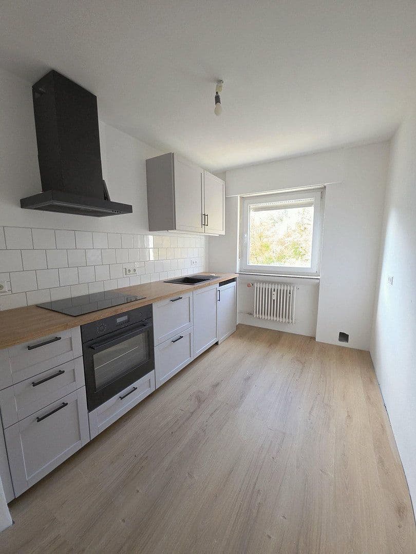 Pronájem bytu 3+1 71 m², Karlsruhe, Bádensko-Württembersko Pronájem bytu 3+1 71 m², Karlsruhe, Bádensko-Württembersko