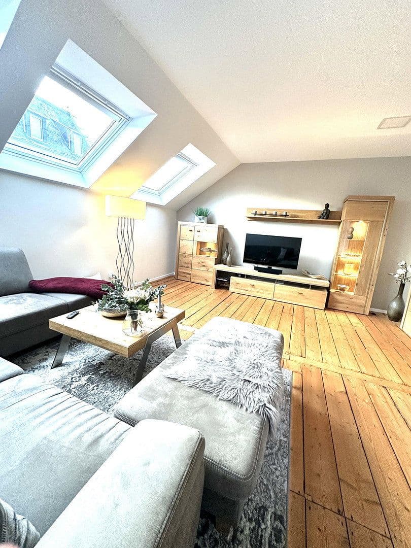 Pronájem bytu 6+1 155 m², Hauptstraße, 132, Schwelm, Severní Porýní-Vestfálsko Pronájem bytu 6+1 155 m², Hauptstraße, 132, Schwelm, Severní Porýní-Vestfálsko