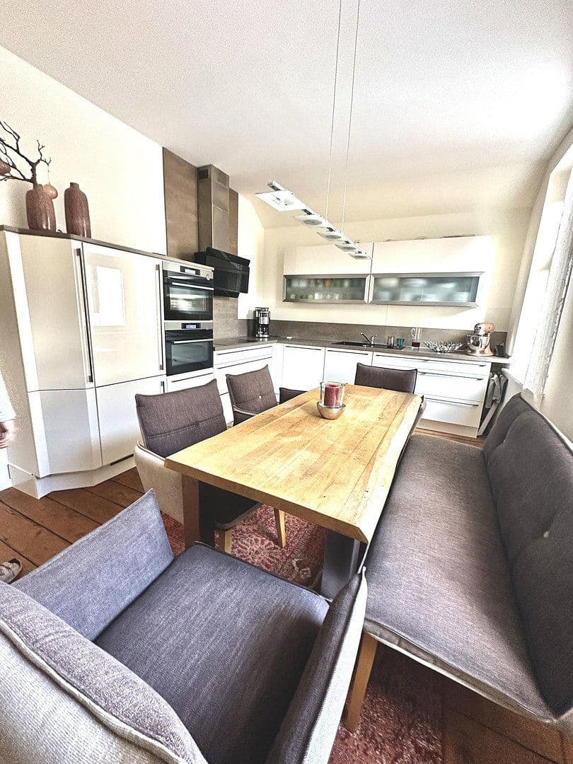 Pronájem bytu 6+1 155 m², Hauptstraße, 132, Schwelm, Severní Porýní-Vestfálsko Pronájem bytu 6+1 155 m², Hauptstraße, 132, Schwelm, Severní Porýní-Vestfálsko