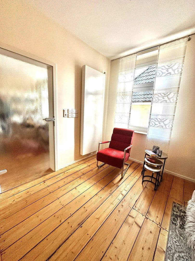 Pronájem bytu 6+1 155 m², Hauptstraße, 132, Schwelm, Severní Porýní-Vestfálsko Pronájem bytu 6+1 155 m², Hauptstraße, 132, Schwelm, Severní Porýní-Vestfálsko