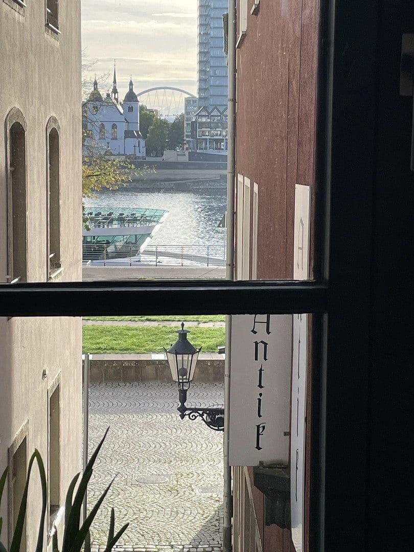 Pronájem kanceláře 125 m², Köln, Severní Porýní-Vestfálsko Pronájem kanceláře 125 m², Köln, Severní Porýní-Vestfálsko