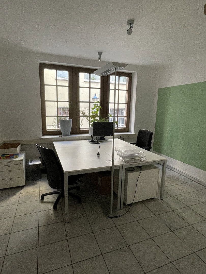 Pronájem kanceláře 125 m², Köln, Severní Porýní-Vestfálsko Pronájem kanceláře 125 m², Köln, Severní Porýní-Vestfálsko