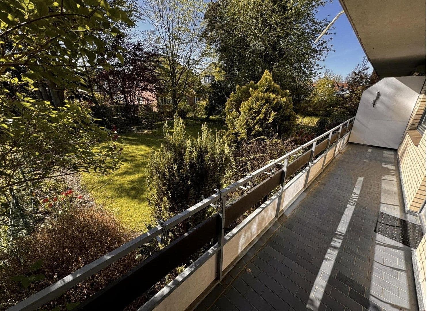 Pronájem bytu 3+1 72 m², Travemünder Allee 32, Lübeck, Šlesvicko-Holštýnsko Pronájem bytu 3+1 72 m², Travemünder Allee 32, Lübeck, Šlesvicko-Holštýnsko