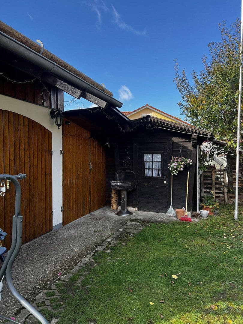 Prodej domu 730 m², pozemek 730 m², Straubing, Bavorsko Prodej domu 730 m², pozemek 730 m², Straubing, Bavorsko
