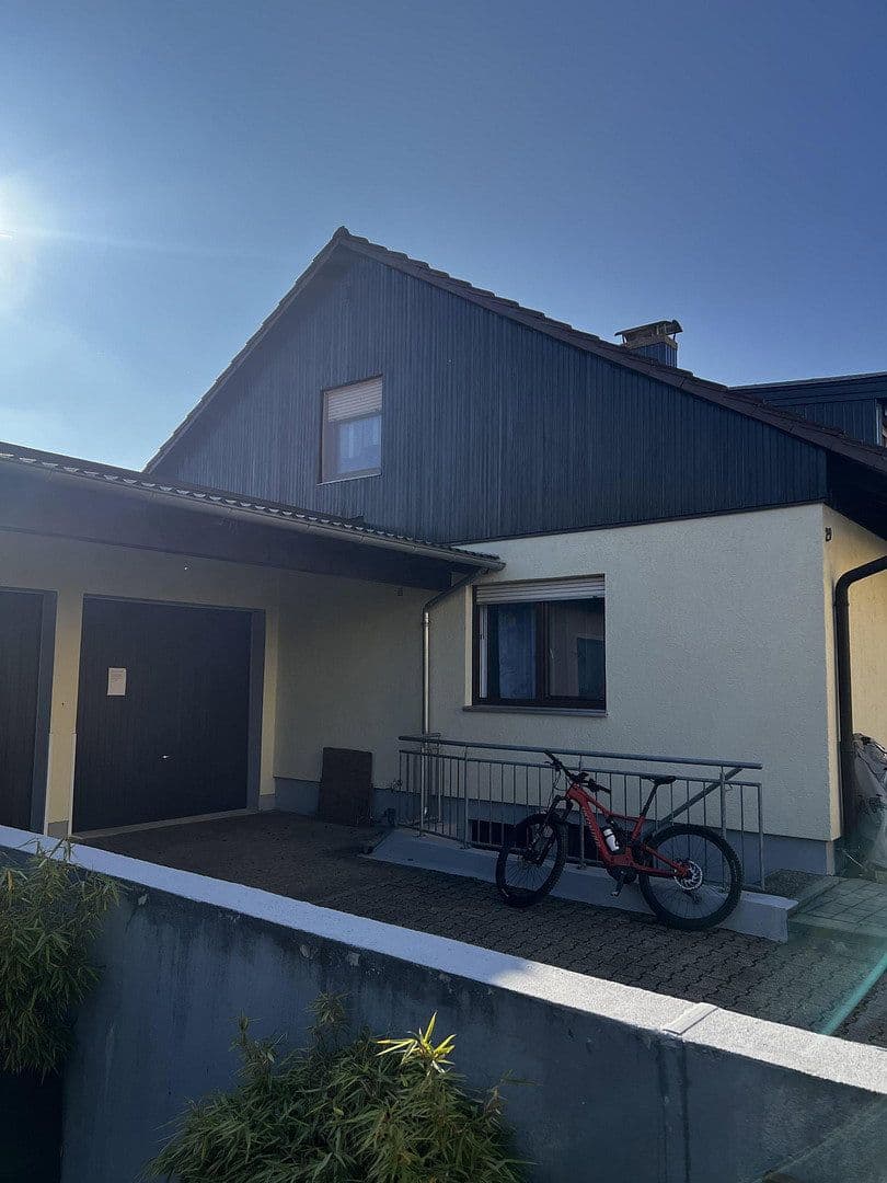 Prodej domu 730 m², pozemek 730 m², Straubing, Bavorsko Prodej domu 730 m², pozemek 730 m², Straubing, Bavorsko