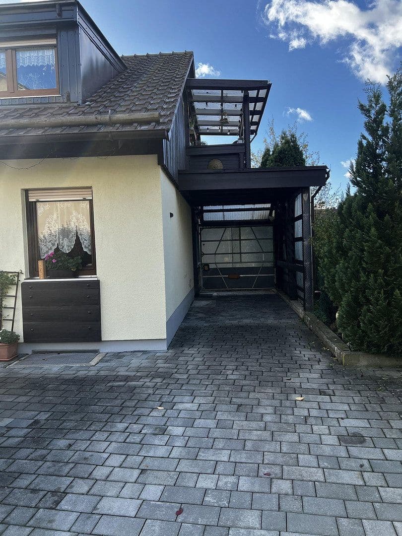 Prodej domu 730 m², pozemek 730 m², Straubing, Bavorsko Prodej domu 730 m², pozemek 730 m², Straubing, Bavorsko
