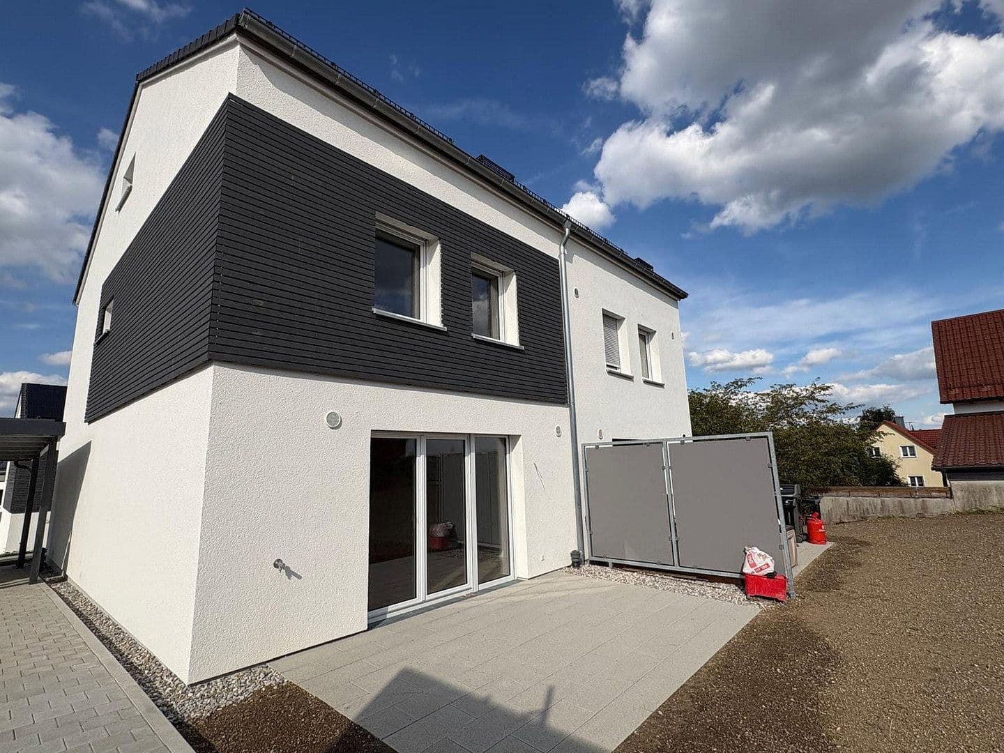 Pronájem domu 138 m², pozemek 350 m², Altomünster, Bavorsko Pronájem domu 138 m², pozemek 350 m², Altomünster, Bavorsko