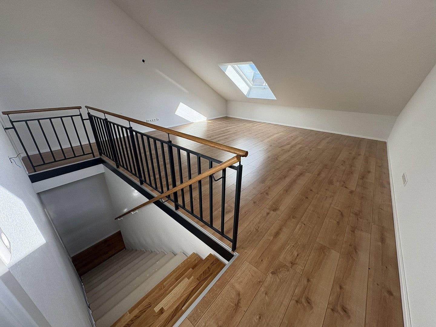 Pronájem domu 138 m², pozemek 350 m², Altomünster, Bavorsko Pronájem domu 138 m², pozemek 350 m², Altomünster, Bavorsko