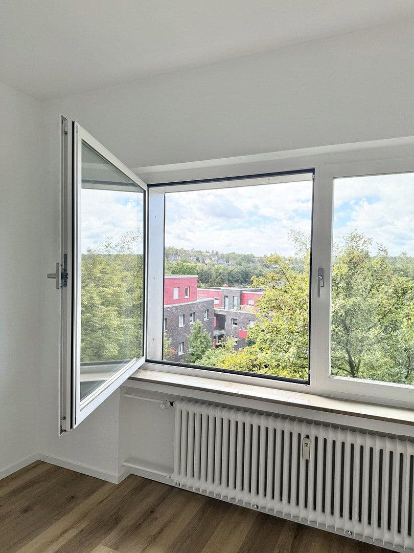 Prodej bytu 3+1 96 m², Essen, Severní Porýní-Vestfálsko Prodej bytu 3+1 96 m², Essen, Severní Porýní-Vestfálsko