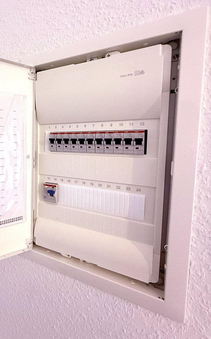 Prodej bytu 3+1 96 m², Essen, Severní Porýní-Vestfálsko Prodej bytu 3+1 96 m², Essen, Severní Porýní-Vestfálsko