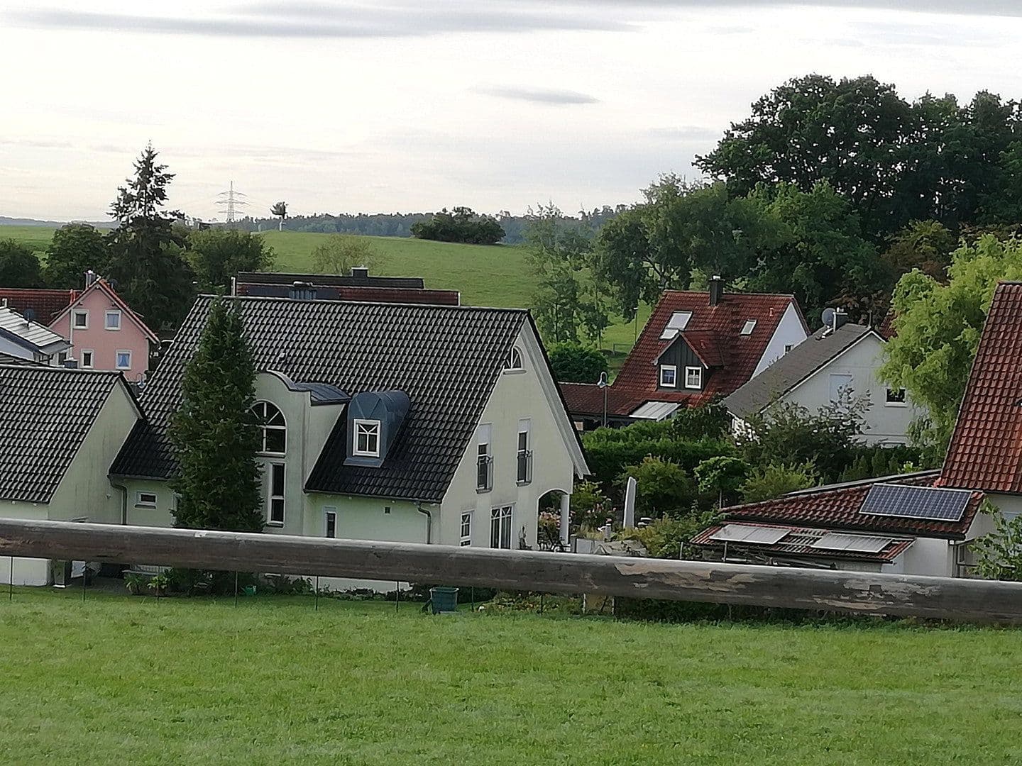 Pronájem domu 122 m², pozemek 553 m², Heroldsbach, Bavorsko Pronájem domu 122 m², pozemek 553 m², Heroldsbach, Bavorsko