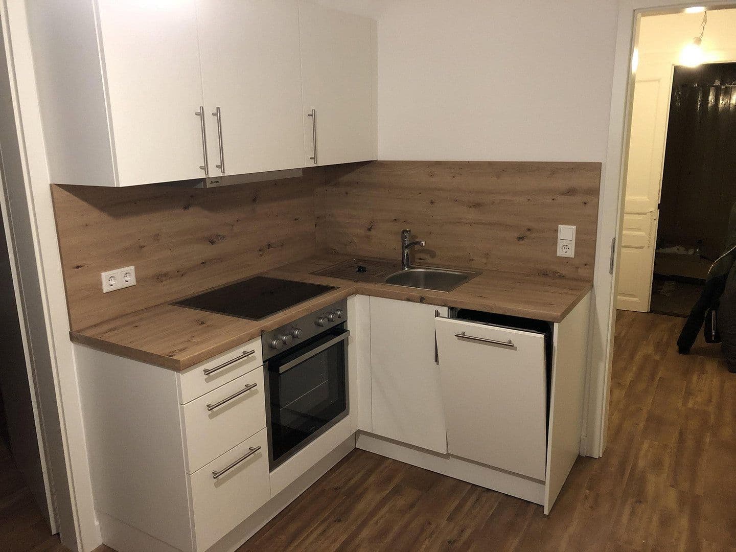 Pronájem bytu 2+1 40 m², Frankfurt am Main, Hessen Pronájem bytu 2+1 40 m², Frankfurt am Main, Hessen