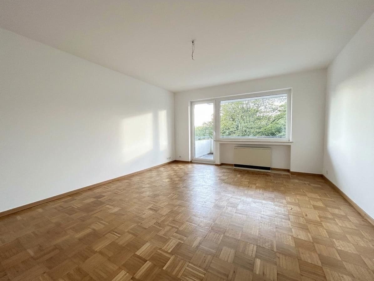 Pronájem bytu 3+1 82 m², Otto-Brenner-Straße 144, Bielefeld, Severní Porýní-Vestfálsko Pronájem bytu 3+1 82 m², Otto-Brenner-Straße 144, Bielefeld, Severní Porýní-Vestfálsko