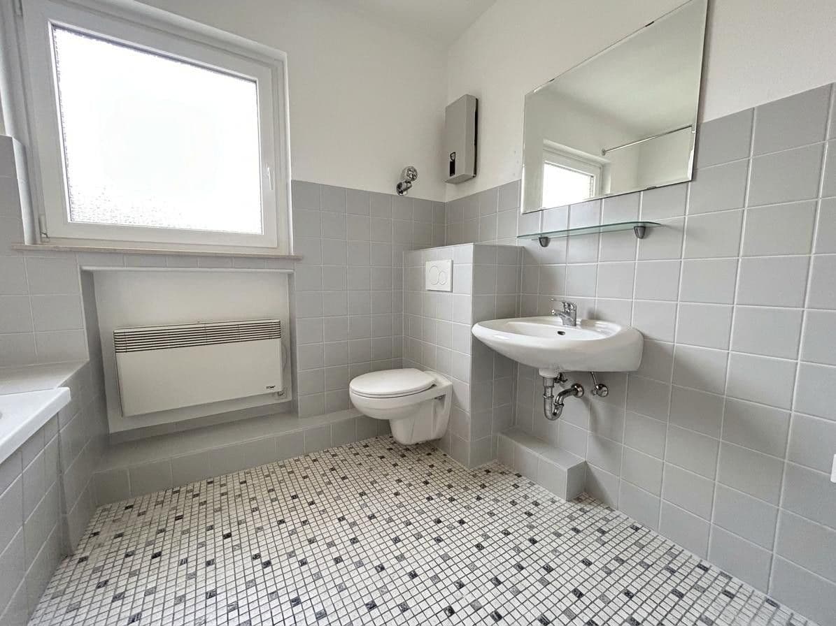 Pronájem bytu 3+1 82 m², Otto-Brenner-Straße 144, Bielefeld, Severní Porýní-Vestfálsko Pronájem bytu 3+1 82 m², Otto-Brenner-Straße 144, Bielefeld, Severní Porýní-Vestfálsko