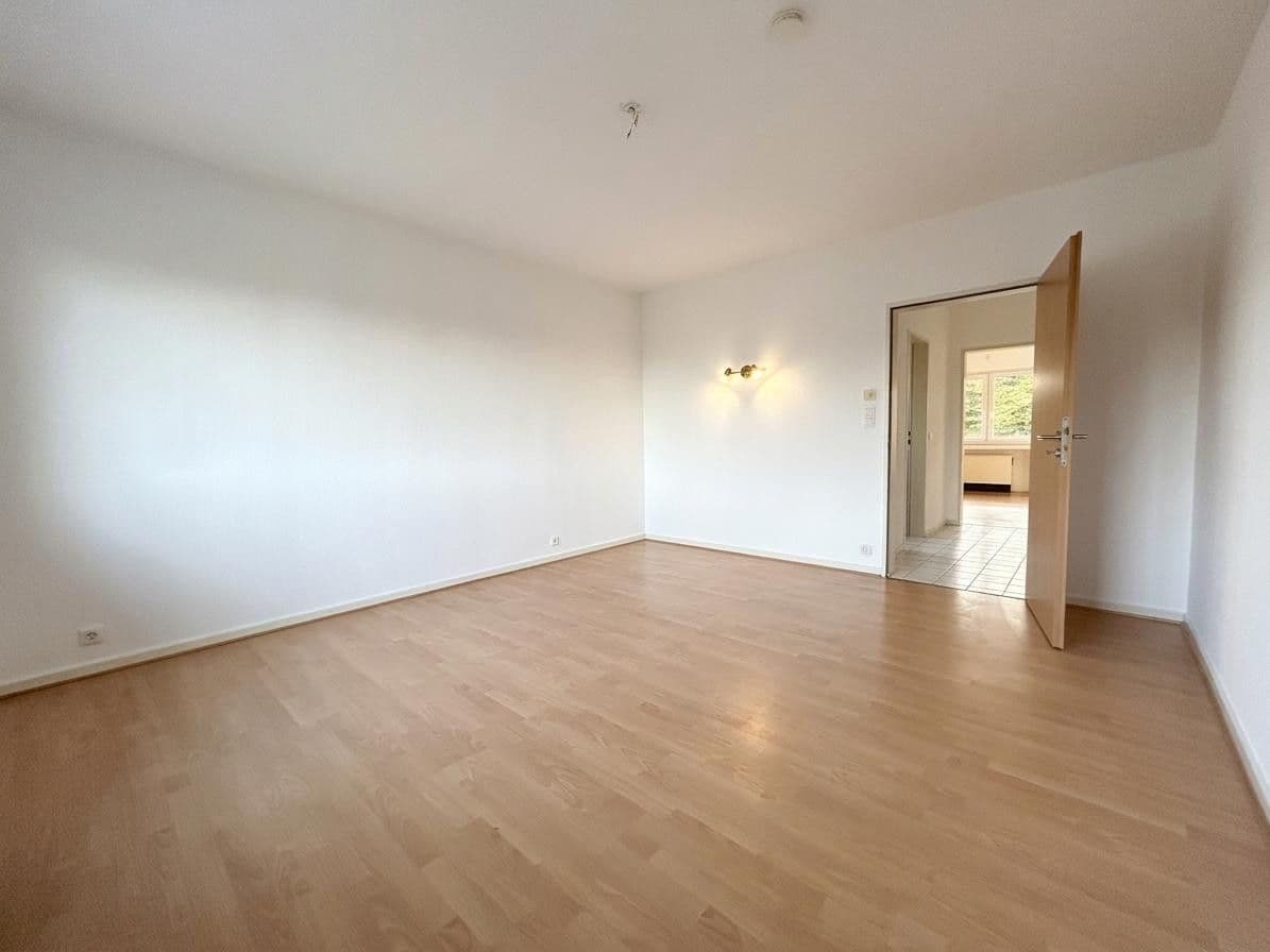 Pronájem bytu 3+1 82 m², Otto-Brenner-Straße 144, Bielefeld, Severní Porýní-Vestfálsko Pronájem bytu 3+1 82 m², Otto-Brenner-Straße 144, Bielefeld, Severní Porýní-Vestfálsko