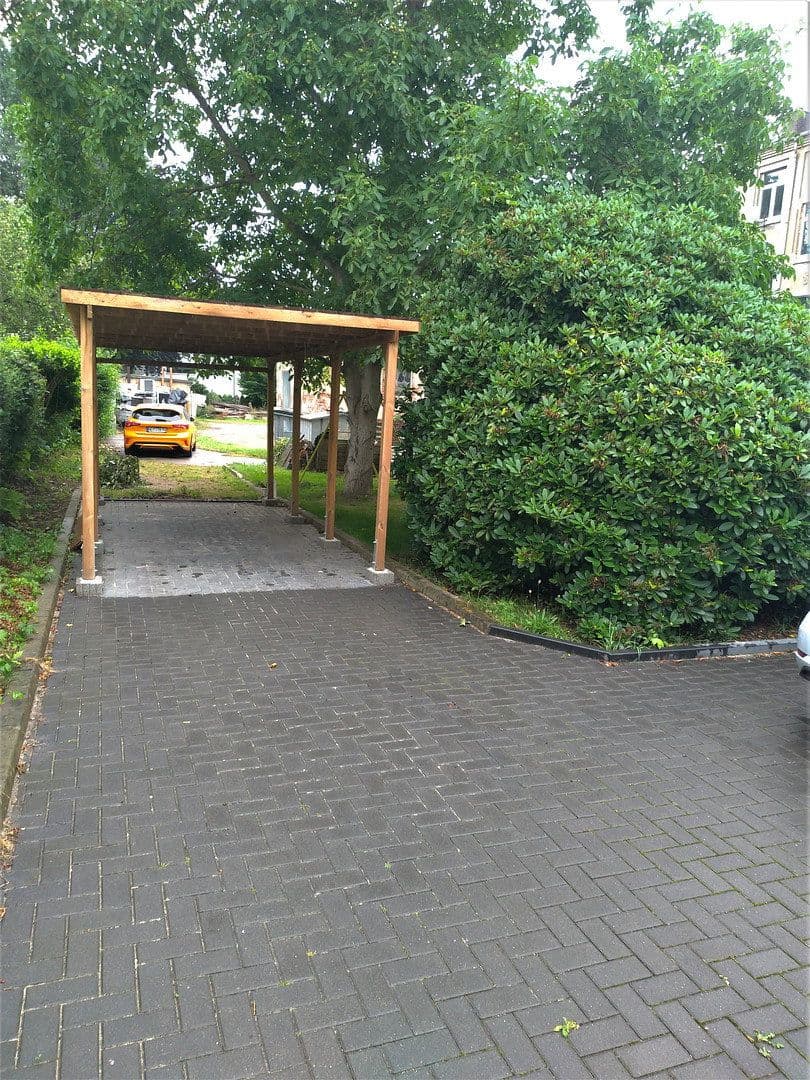 Pronájem bytu 4+1 112 m², Paul-Seydel-Str. 20, Limbach-Oberfrohna, Sasko Pronájem bytu 4+1 112 m², Paul-Seydel-Str. 20, Limbach-Oberfrohna, Sasko