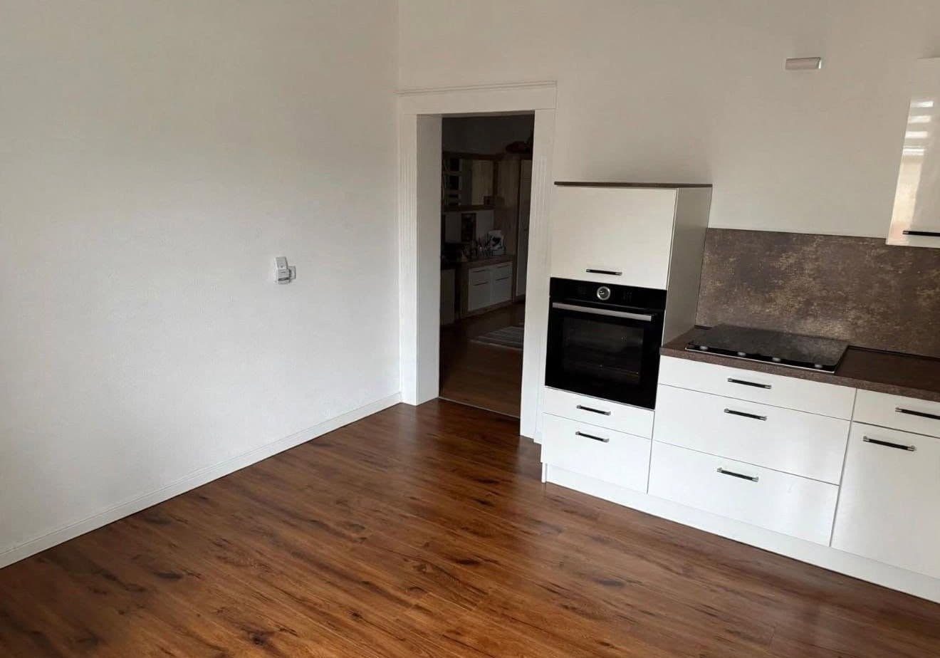 Pronájem bytu 4+1 112 m², Paul-Seydel-Str. 20, Limbach-Oberfrohna, Sasko Pronájem bytu 4+1 112 m², Paul-Seydel-Str. 20, Limbach-Oberfrohna, Sasko