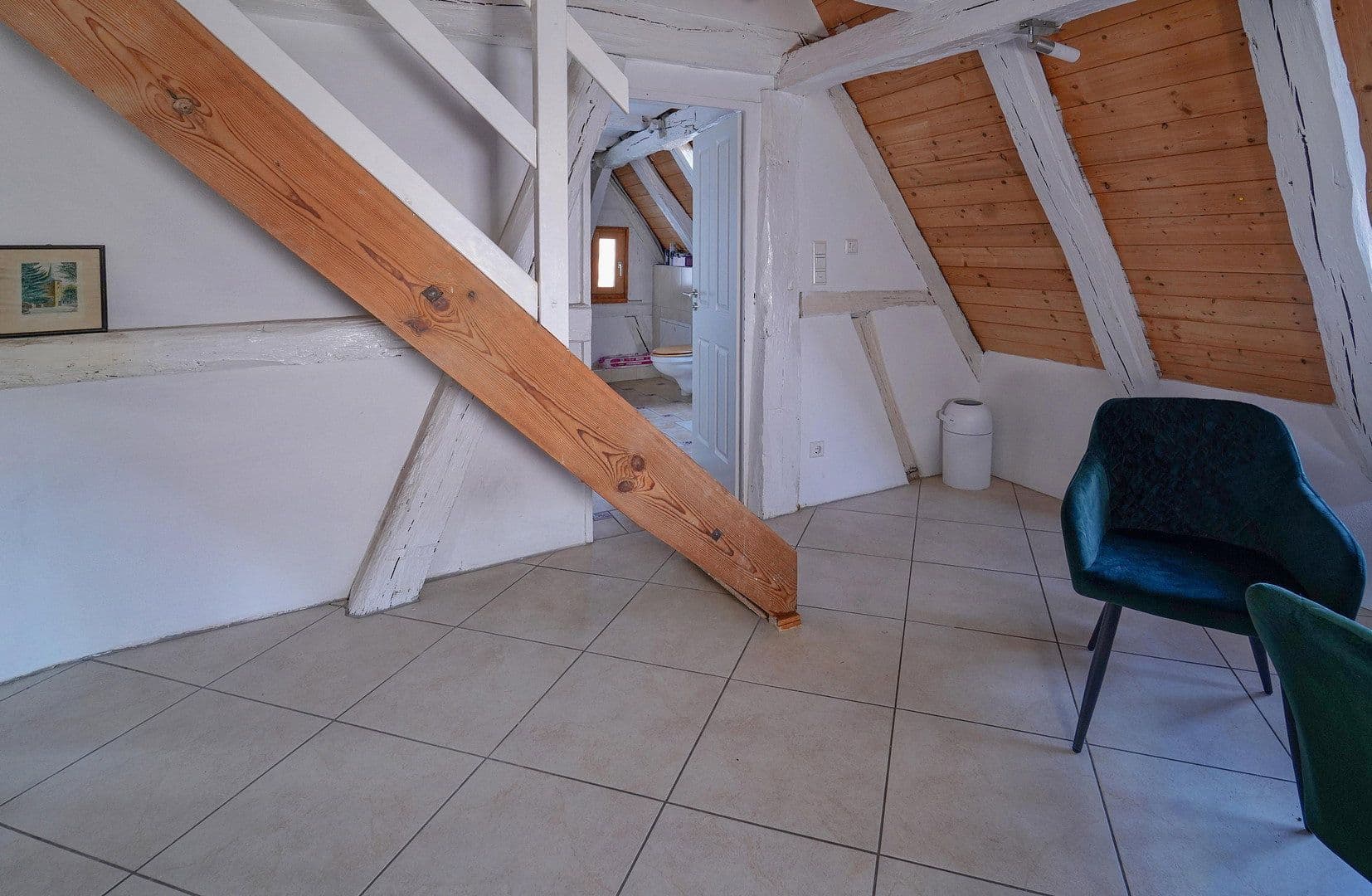 Pronájem bytu 3+1 64 m², Hintere Gasse 20, Oberderdingen, Bádensko-Württembersko Pronájem bytu 3+1 64 m², Hintere Gasse 20, Oberderdingen, Bádensko-Württembersko