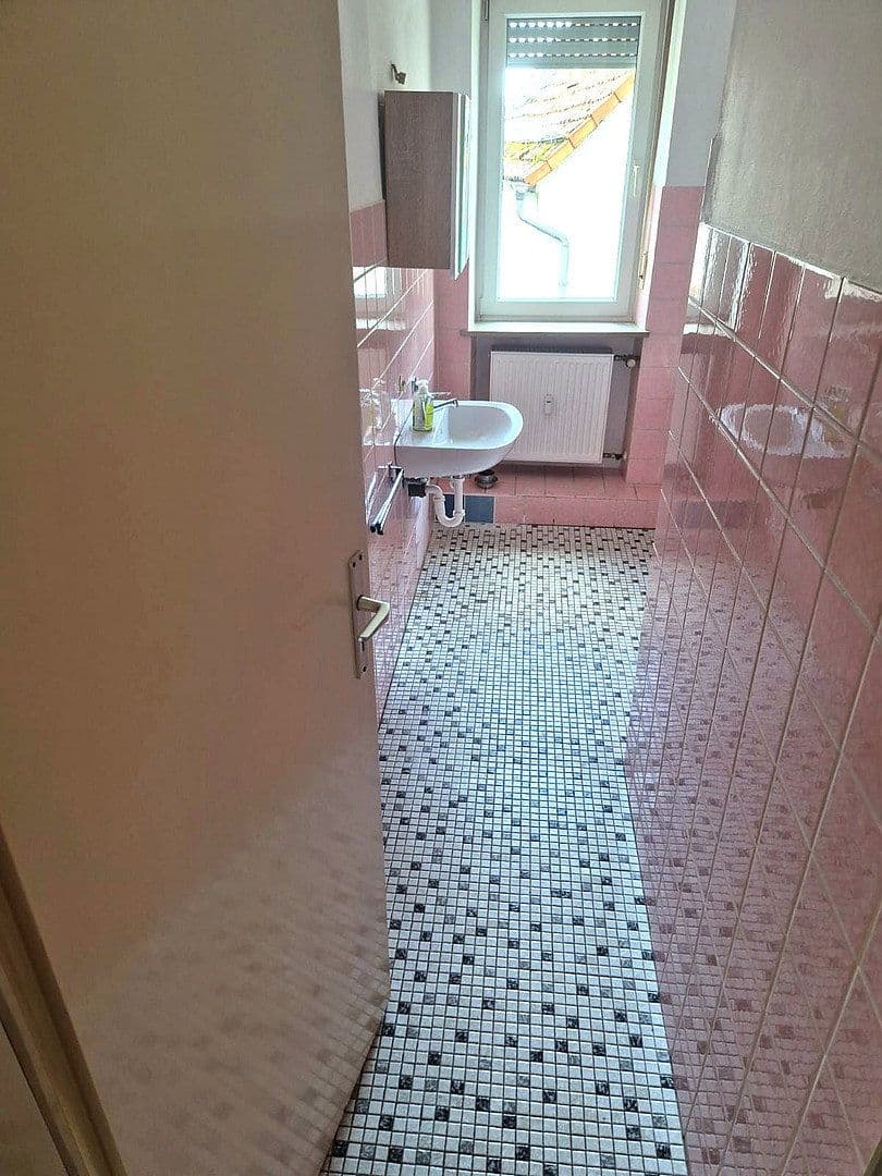 Pronájem bytu 2+1 65 m², Nürnberger Straße 13, Schnaittach, Bavorsko Pronájem bytu 2+1 65 m², Nürnberger Straße 13, Schnaittach, Bavorsko