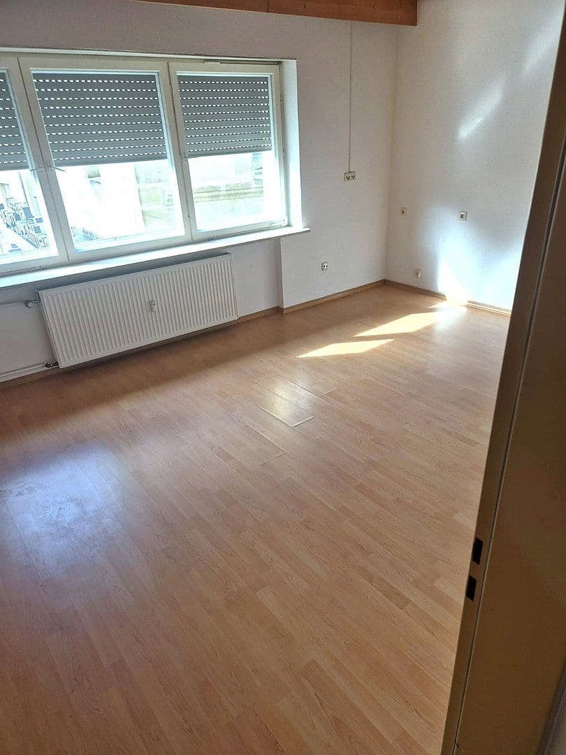 Pronájem bytu 2+1 65 m², Nürnberger Straße 13, Schnaittach, Bavorsko Pronájem bytu 2+1 65 m², Nürnberger Straße 13, Schnaittach, Bavorsko