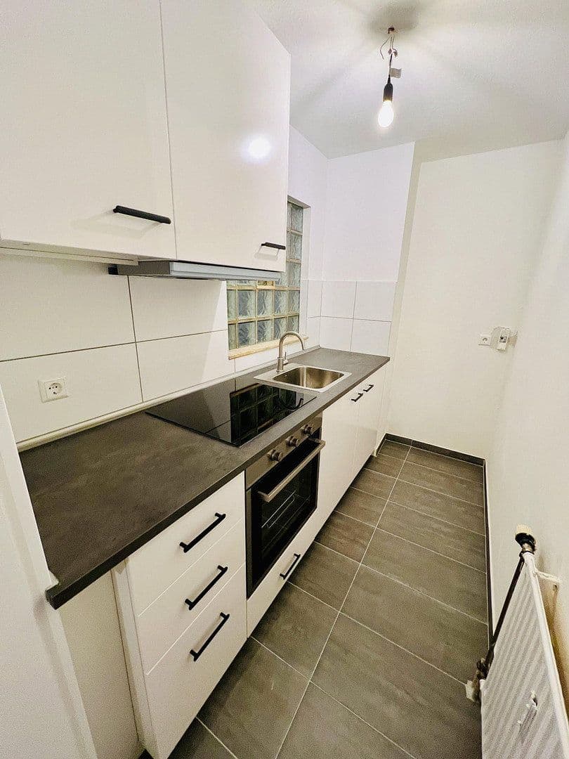 Pronájem bytu 1+kk 58 m², Luisenstraße 1, Heilbronn, Bádensko-Württembersko Pronájem bytu 1+kk 58 m², Luisenstraße 1, Heilbronn, Bádensko-Württembersko