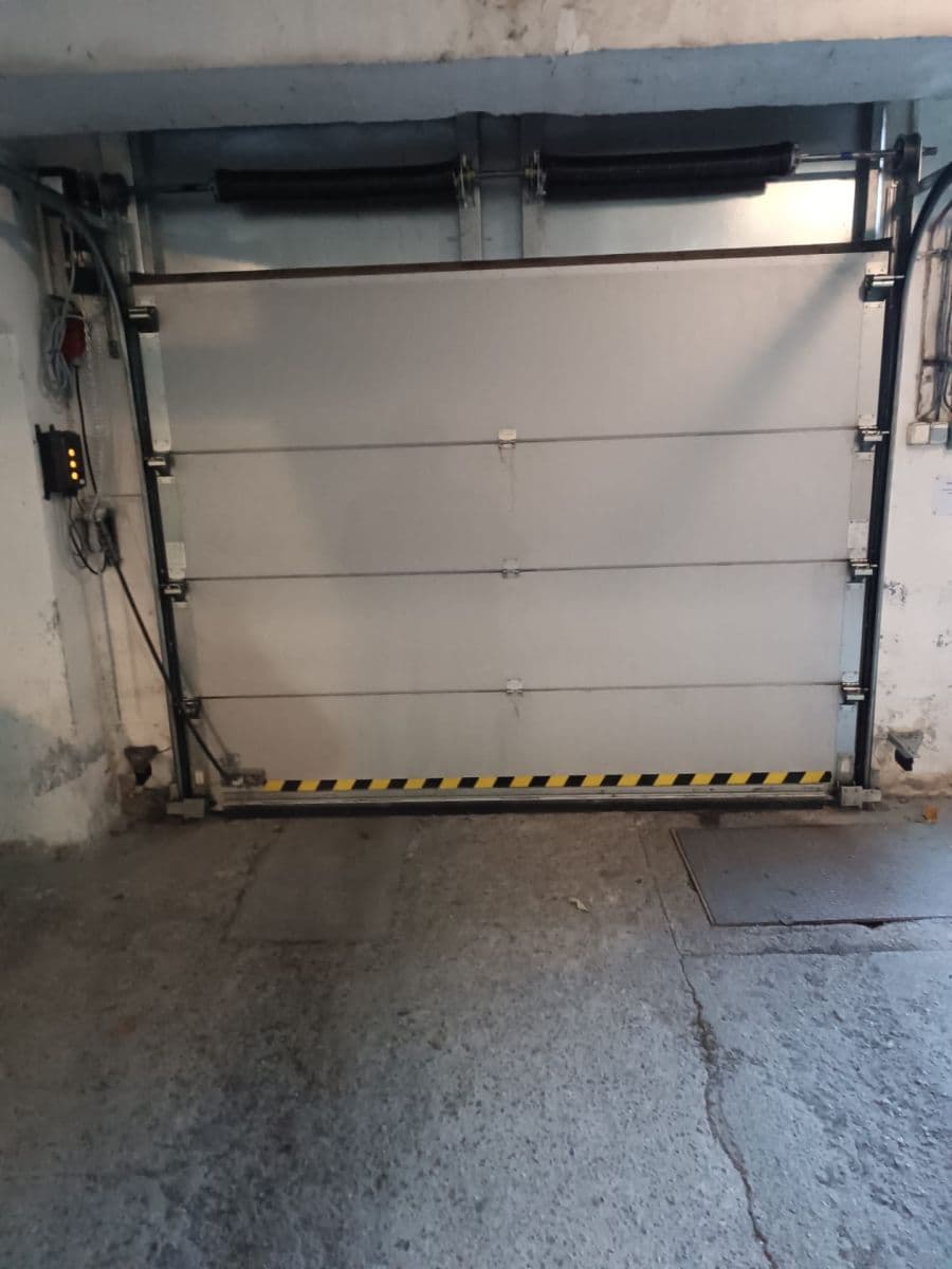 Pronájem garáže 15 m², Růženínská, Praha, Praha Pronájem garáže 15 m², Růženínská, Praha, Praha