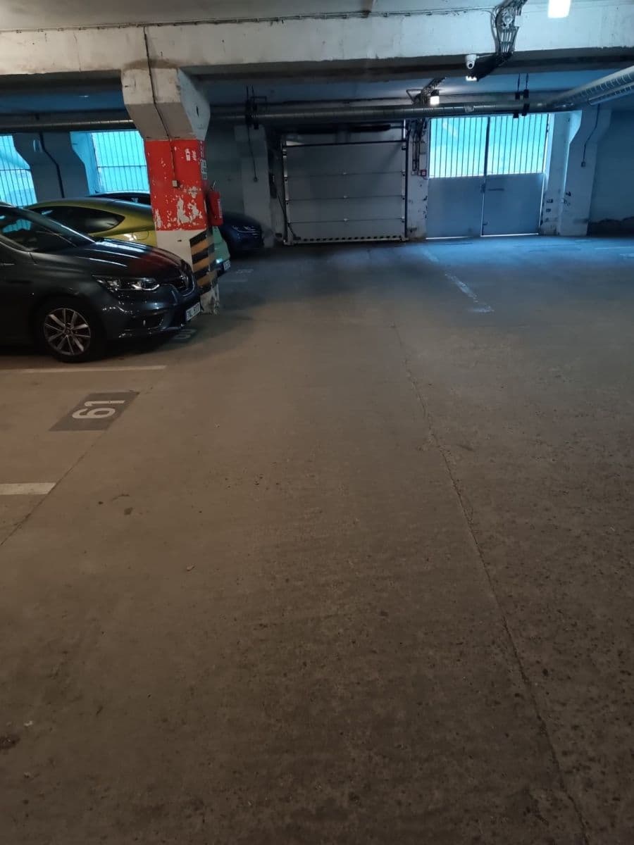 Pronájem garáže 15 m², Růženínská, Praha, Praha Pronájem garáže 15 m², Růženínská, Praha, Praha