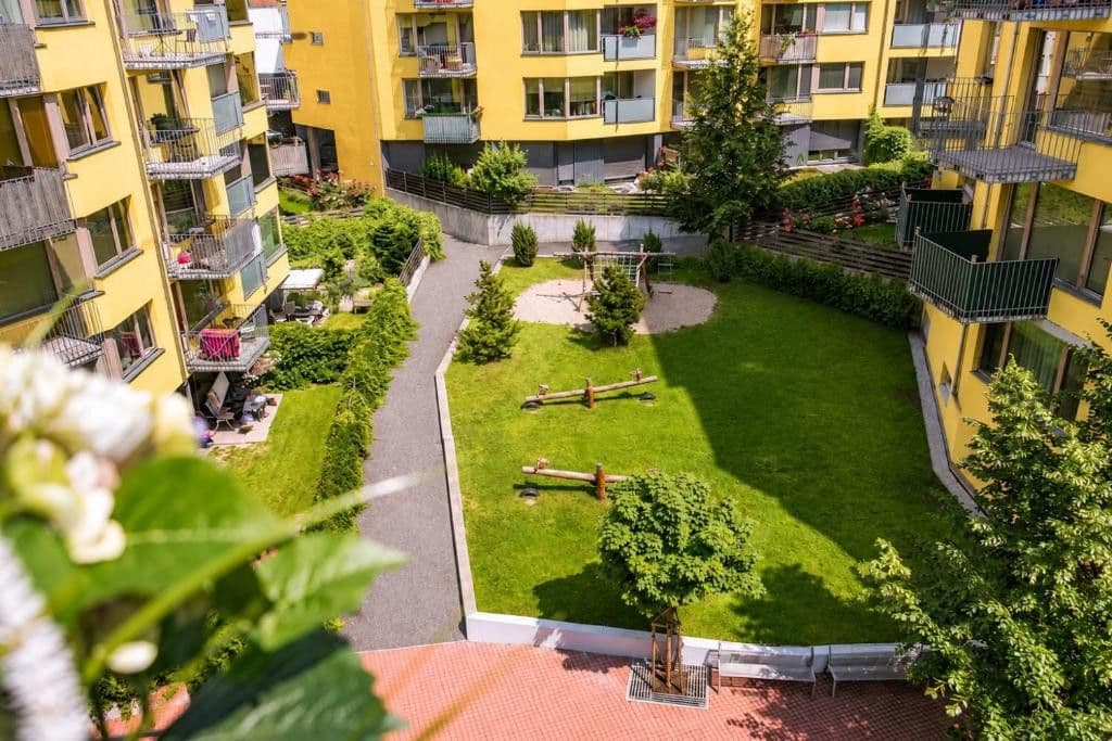 Pronájem bytu 1+kk 46 m², Jeseniova, Praha, Praha Pronájem bytu 1+kk 46 m², Jeseniova, Praha, Praha