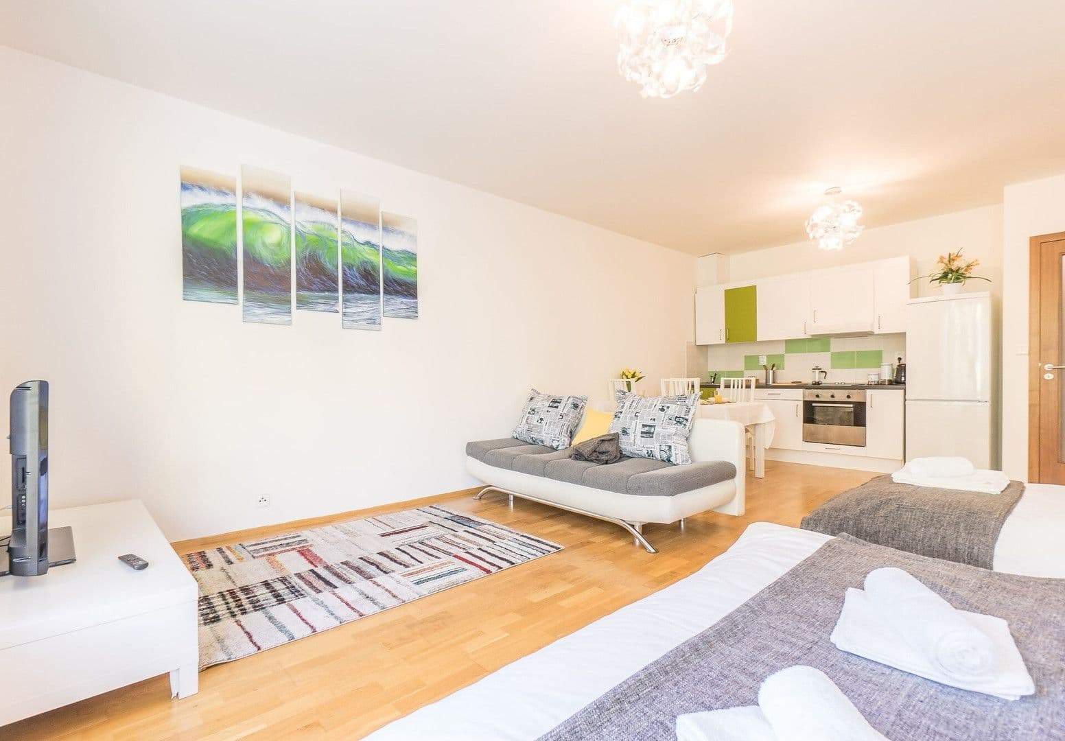 Pronájem bytu 1+kk 46 m², Jeseniova, Praha, Praha Pronájem bytu 1+kk 46 m², Jeseniova, Praha, Praha