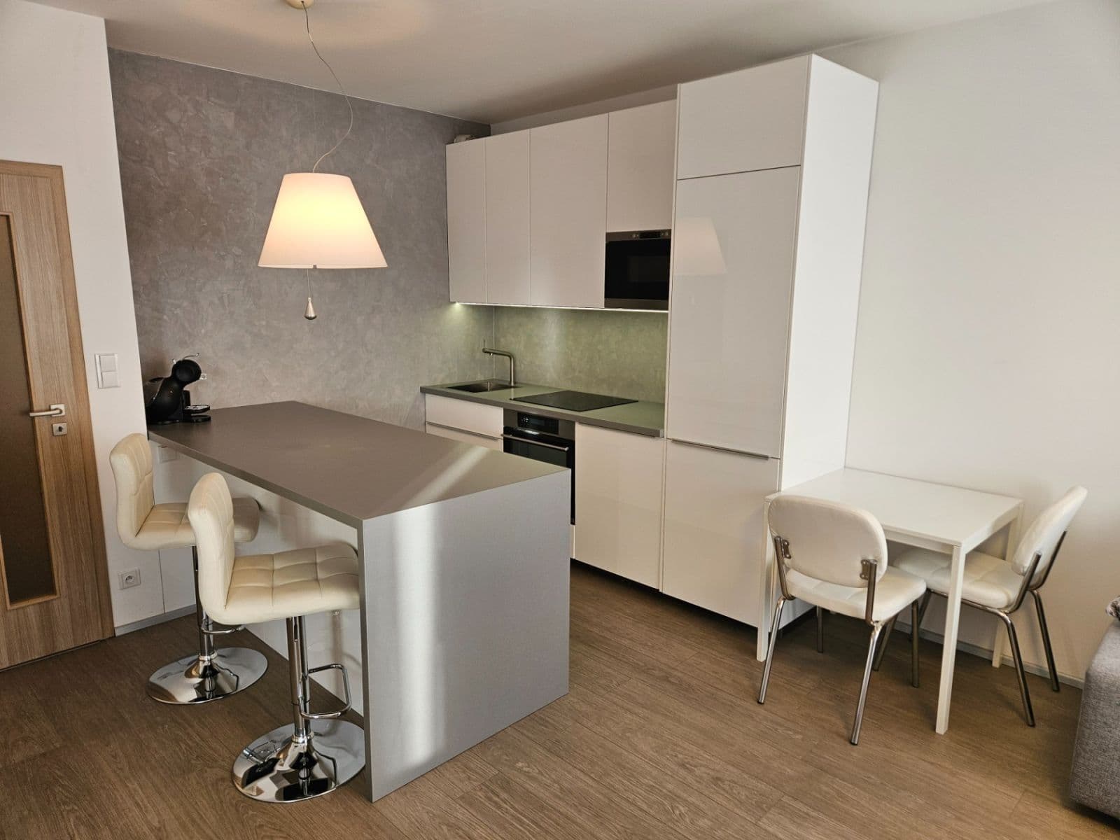 Pronájem bytu 2+kk 53 m², Kardausova, Praha, Praha Pronájem bytu 2+kk 53 m², Kardausova, Praha, Praha