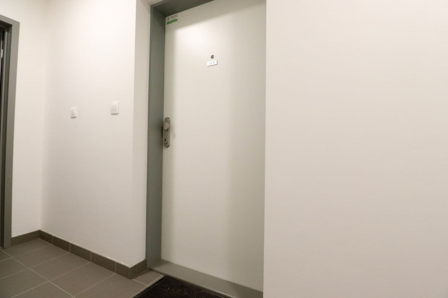Pronájem bytu 2+kk 53 m², Velvarská, Horoměřice, Středočeský kraj Pronájem bytu 2+kk 53 m², Velvarská, Horoměřice, Středočeský kraj