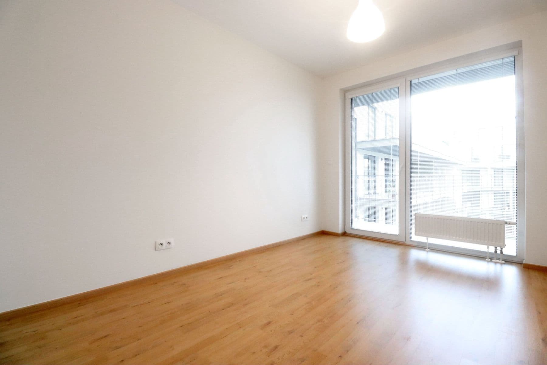 Pronájem bytu 2+kk 53 m², Velvarská, Horoměřice, Středočeský kraj Pronájem bytu 2+kk 53 m², Velvarská, Horoměřice, Středočeský kraj