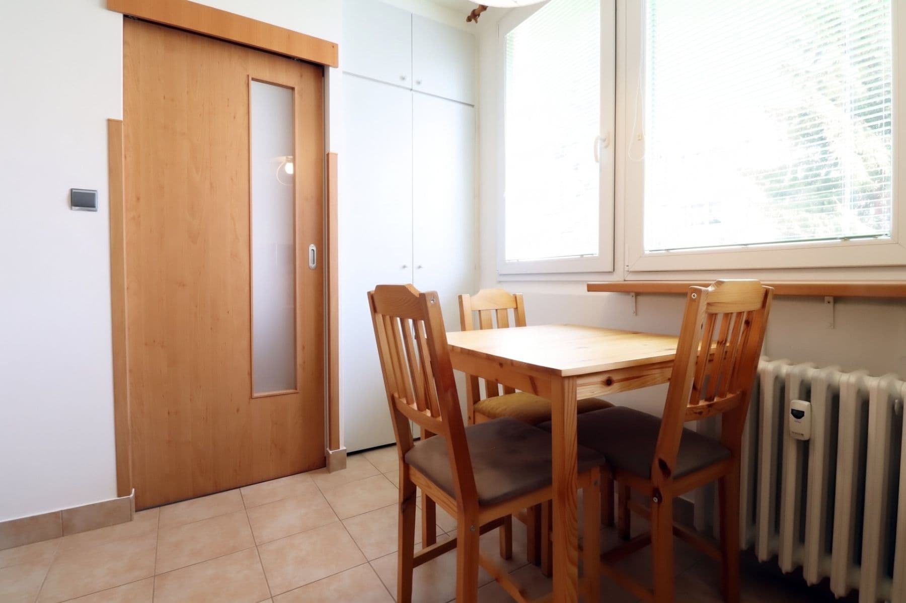 Pronájem bytu 1+1 44 m², Jana Švermy, Benešov, Středočeský kraj Pronájem bytu 1+1 44 m², Jana Švermy, Benešov, Středočeský kraj