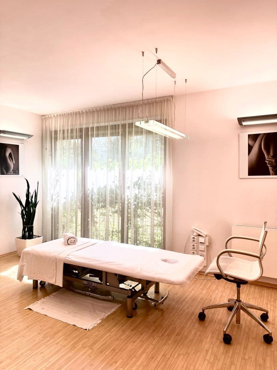 Pronájem nebytového prostoru 20 m², Filmařská, Praha, Praha Pronájem nebytového prostoru 20 m², Filmařská, Praha, Praha