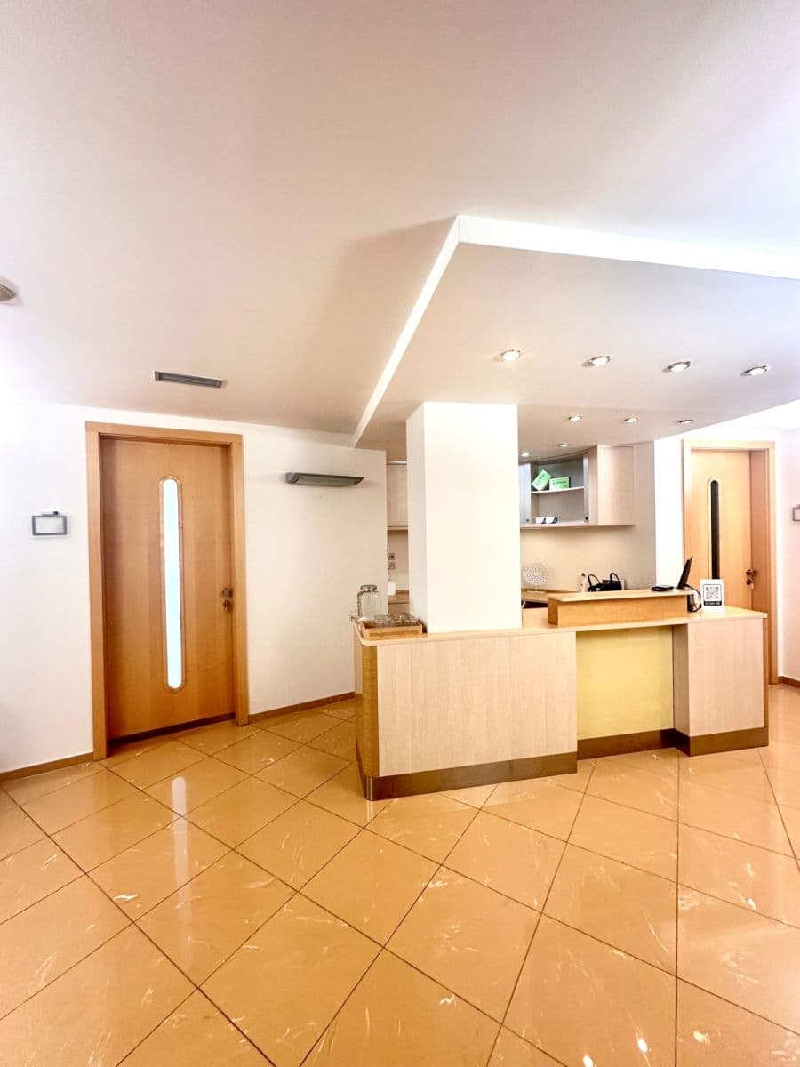 Pronájem nebytového prostoru 20 m², Filmařská, Praha, Praha Pronájem nebytového prostoru 20 m², Filmařská, Praha, Praha